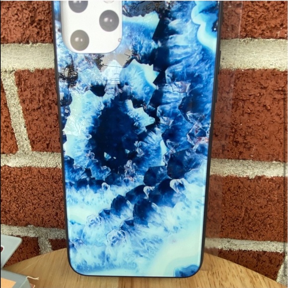 iPhone 11 Max Phone Case - Picture 2 of 4
